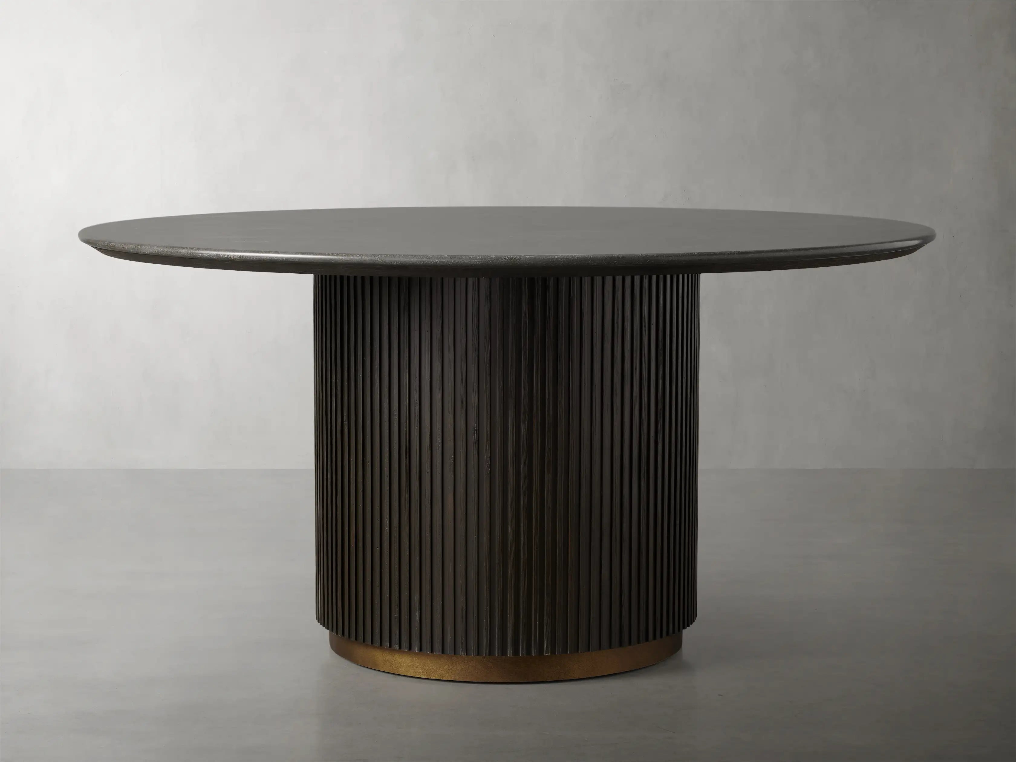 Fimley Round Dining Table - thebelacan