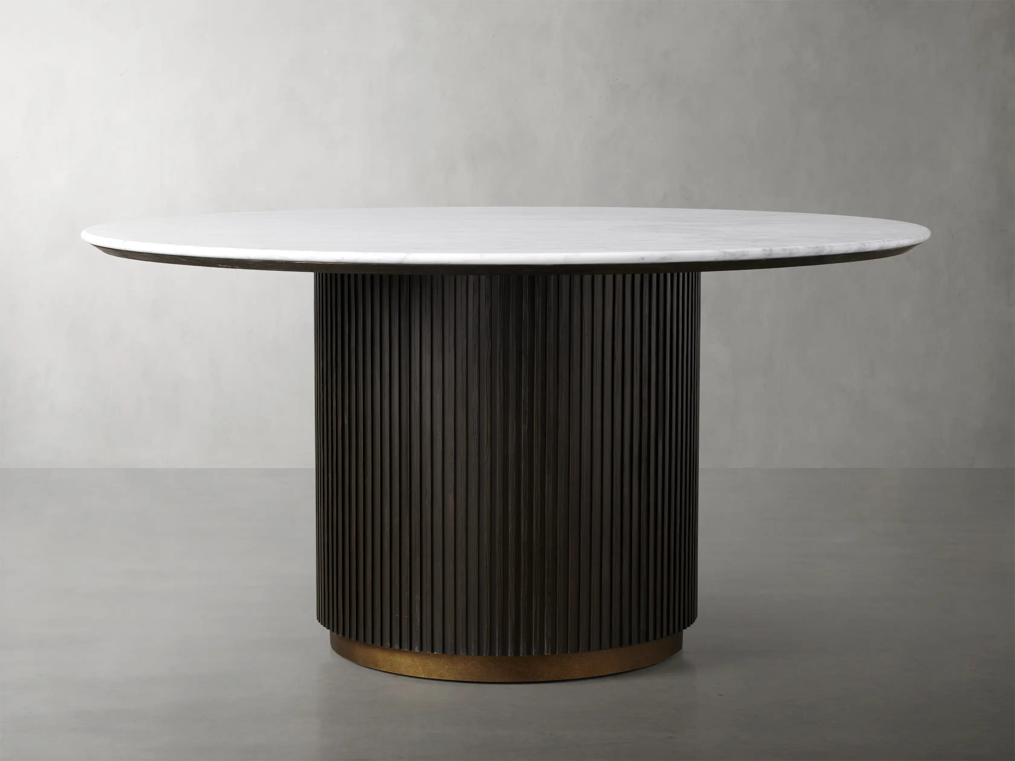 Fimley Round Dining Table - thebelacan