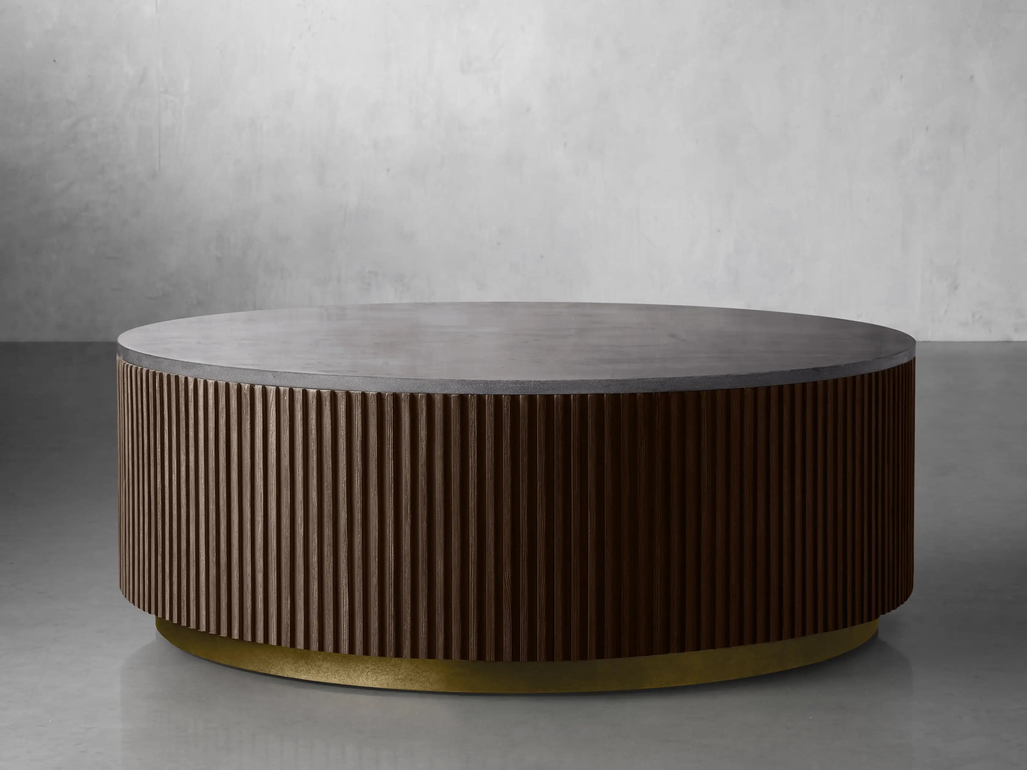 Fimley Round Coffee Table - thebelacan