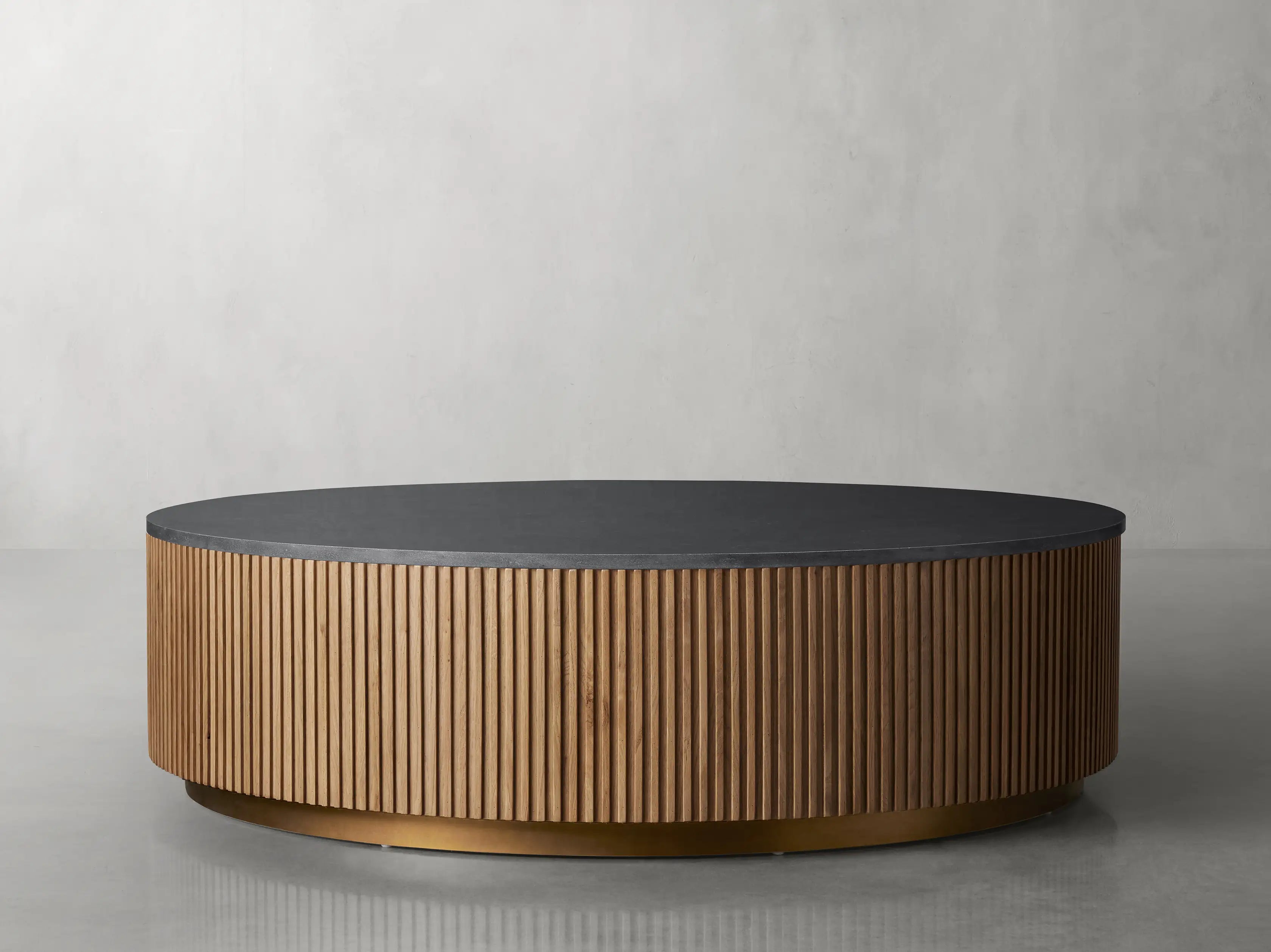 Fimley Round Coffee Table - thebelacan