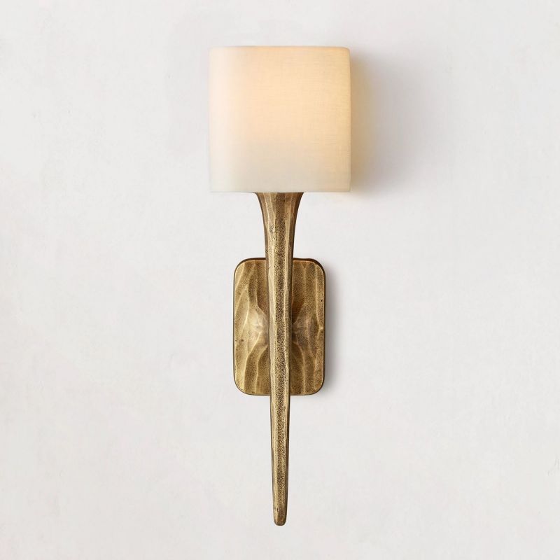 Thadeus Shaded Wall Sconce - thebelacan